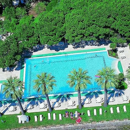 Resort Omer Kusadasi