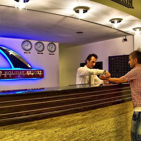 Omer Kuşadası