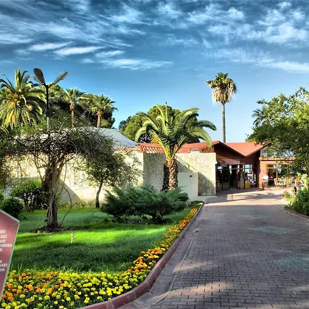 منتجع Omer